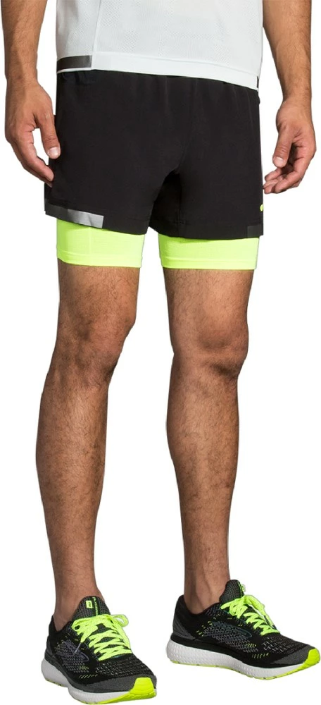Brooks Carbonite 2-in-1 Shorts - Men's 5" Inseam - Image 4