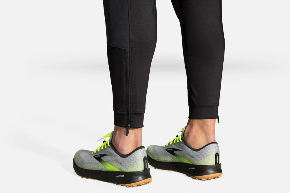 Brooks Switch Hybrid Pants - Men's - Image 9